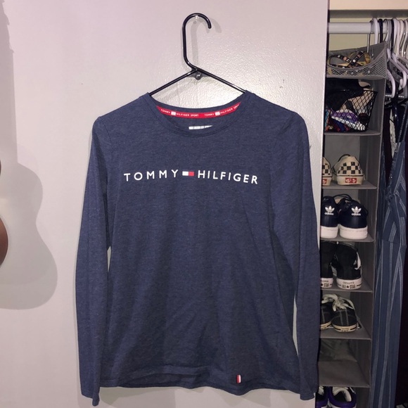 Tommy Hilfiger long sleeve - Picture 1 of 1